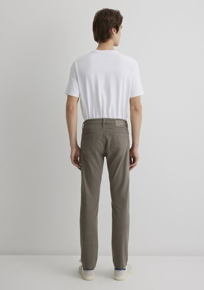 MARCUS Smokey Olive Comfort