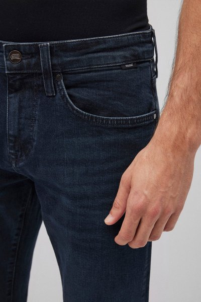 JAKE Mossy Shaded Lux Black