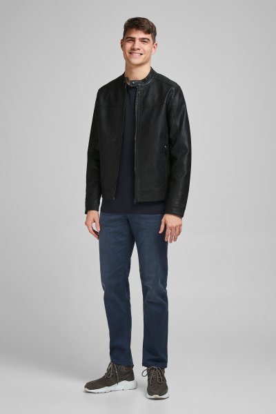 JJeWarner Mont 12182461