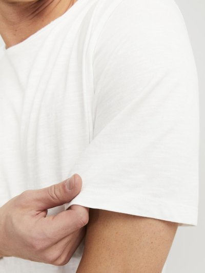 JJeBasher Kesik Yaka Tişört 12182498