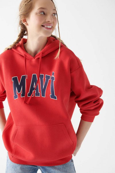 MAVİ LOGO KAPÜŞONLU SWEATSHIRT Acı Kırmı