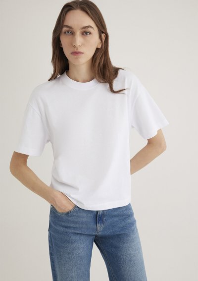 M BASKILI TİŞÖRT Beyaz