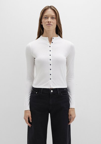 ÖNÜ DÜĞMELİ MODELLİ PENYE Kırık Beyaz